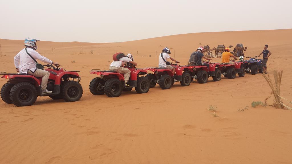 Hotel Sahara Tours Luxury Camp Merzouga Exterior foto