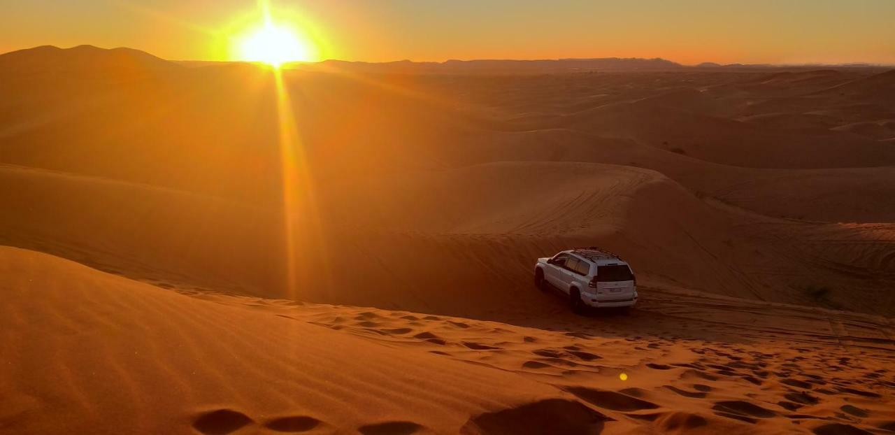 Hotel Sahara Tours Luxury Camp Merzouga Exterior foto